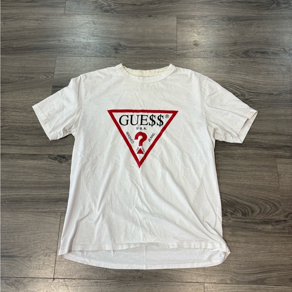 GUESS White Tee with Red Triangle Logo - Picture 1 of 5